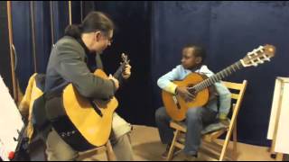 Tomasz Gaworek Gitarrenunterricht mit Kindern 1